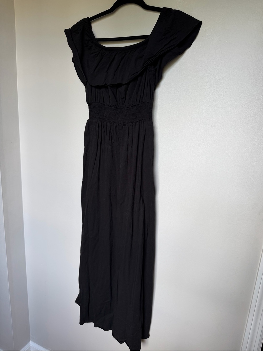 Old Navy Black cotton Women's Maxi Dress with Ruffle Neckline